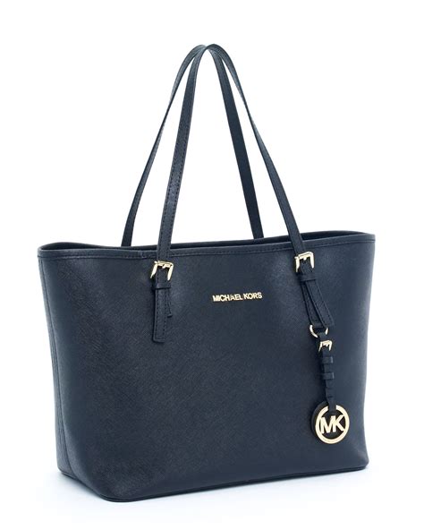 michael kors jet set travel schwarz|michael kors jet set duffle.